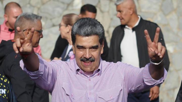 Maduro dice que "persiguen, golpean, desaparecen y torturan" a jóvenes venezolanos en EEUU