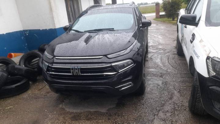 Recuperaron una camioneta y detuvieron a un joven