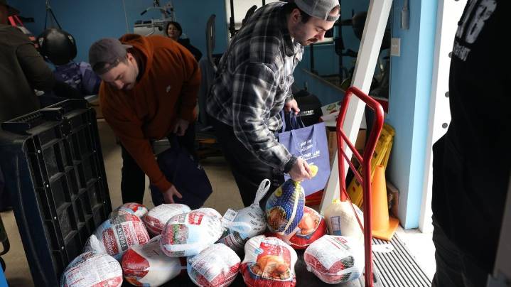 Early Thanksgiving meal, and food for home, served in Long Beach