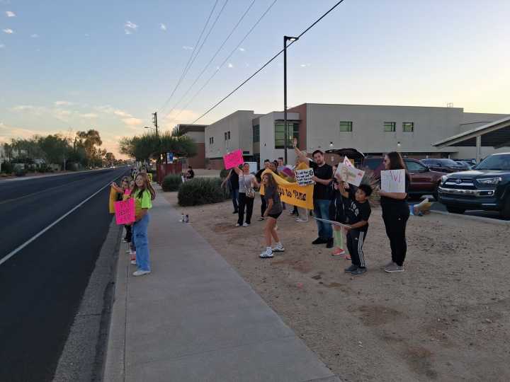 Parents speak out against closing SUSD’s Pima and Echo Canyon schools