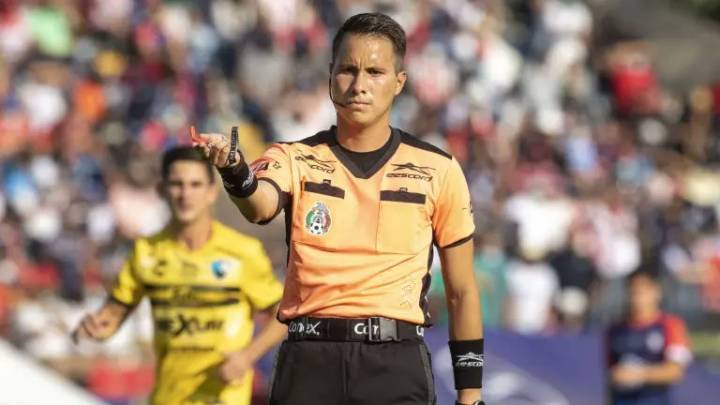 Suspenden árbitro del Rayados vs América