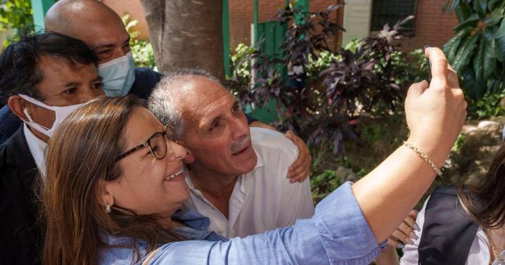 Hondurans vote to elect new president in a close race under shadow of Trump’s surprise intervention