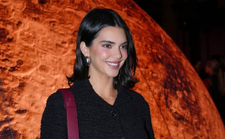 Kendall Jenner deslumbra en su fiesta playera de cumpleaños número 30 con invitados sorpresa