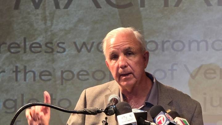 Congresista republicano de Florida critica apoyo de Sheinbaum a Cuba y Venezuela