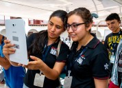 Oportunidades de formación, empleo, emprendimiento y certificación para los jóvenes de Colombia