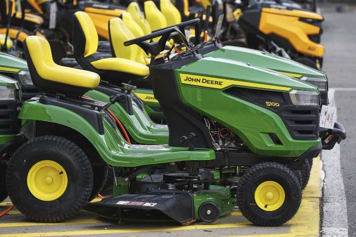 Fact File: Video spreads fake story about John Deere exiting Canada
