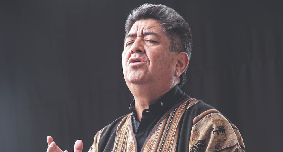 Yuri Ortuño de gira por la región central del país por sus 50 años de vida artística