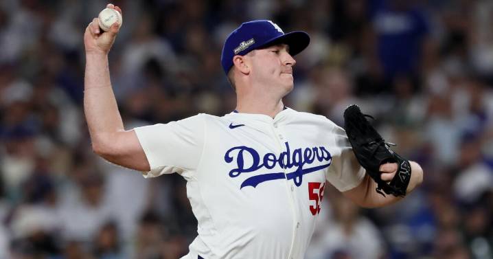 Dodgers non-tender Evan Phillips, but remain interested in re