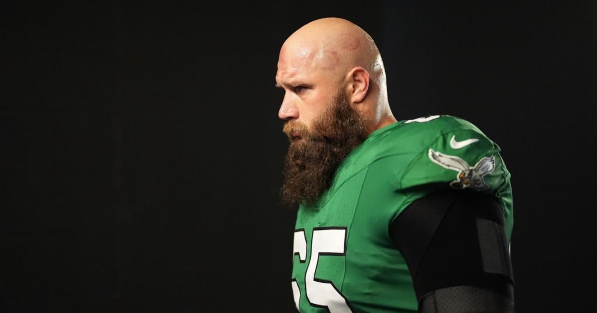 Eagles star offensive tackle Lane Johnson leaves game vs. Packers with ankle injury