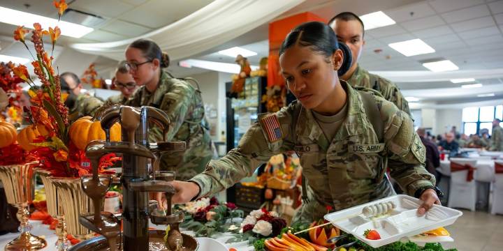 PICTURES: Soldiers at Fort Leonard Wood celebrate Thanksgiving