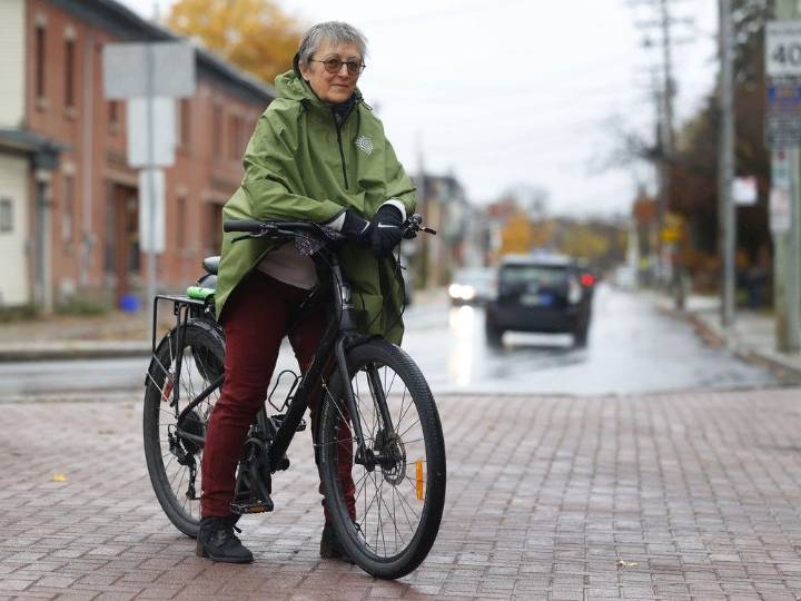 Advocates frustrated as Ontario bill targets bike lanes