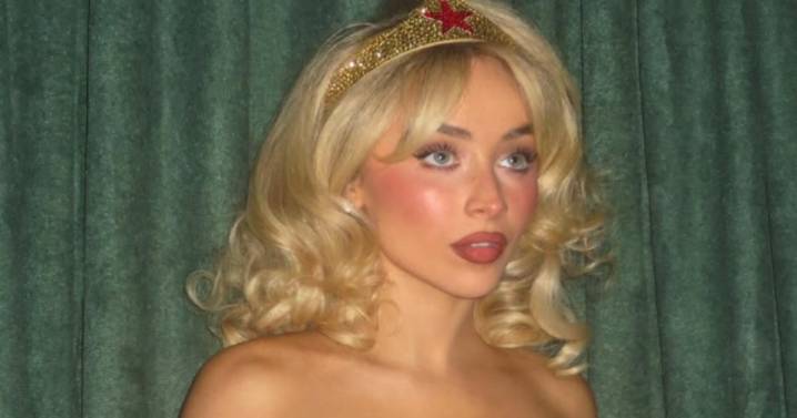 Sabrina Carpenter Turns Heads in Jaw-Dropping Wonder Woman Outfit