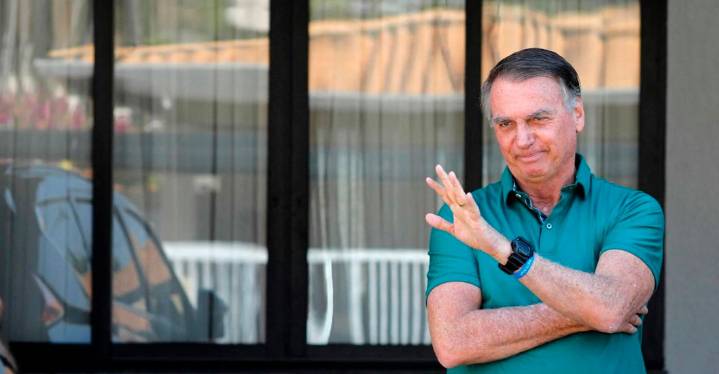 Jair Bolsonaro solicita cumplir condena domiciliaria