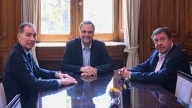 El gobernador de Río Negro se reunió Santilli y Adorni en Buenos Aires