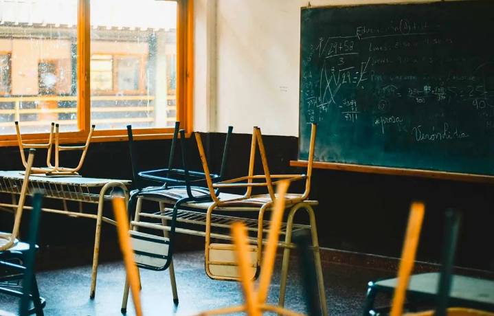 En un contexto nacional de ajuste: Misiones recortó gastos en educación y salario docente