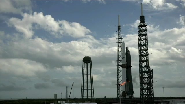 Landmark Mars mission and first big test for Jeff Bezos’ New Glenn rocket is delayed by weather