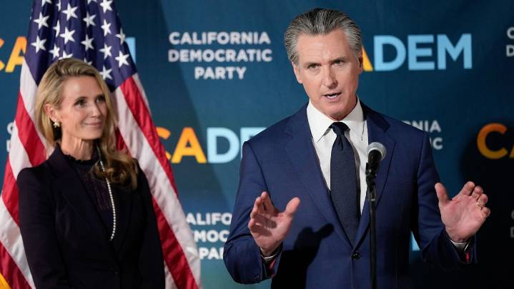 California voters approve new U.S. House map to boost Democrats in 2026