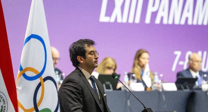 Renzo Manyari no está sancionado por el Colegio de Abogados de Lima Presidente del Comité Olímpico Peruano presentó apelación y puede ejercer sus funciones como abogado y nada le impide ser dirigente 