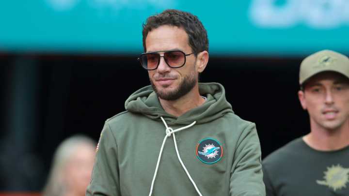 Do numbers indicate Mike McDaniel isn't the problem with the Dolphins?