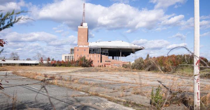When will construction start on Amazon fulfillment center at ex