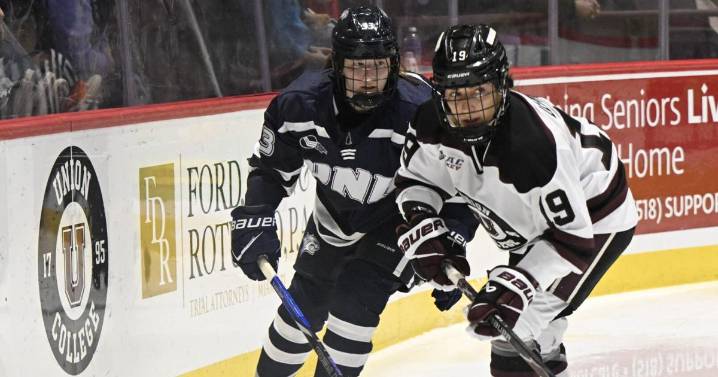 Controversial power-play goal helps Colgate women's hockey beat Union 3
