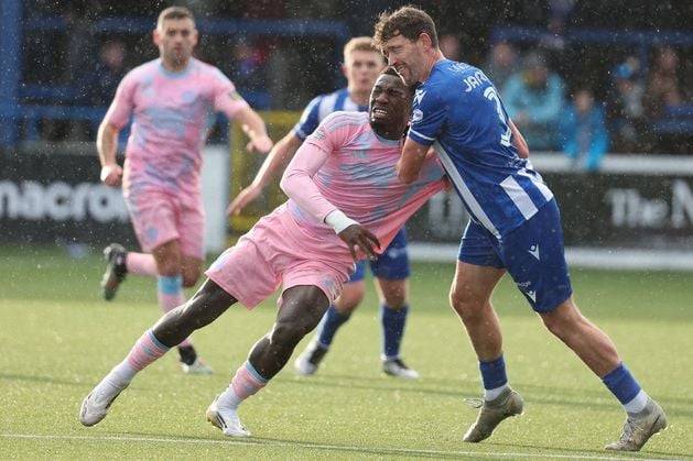 Irish League | Coleraine takes lead over Glenavon while Crusaders holding Dungannon Swifts