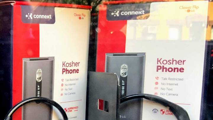 A Phone With No Internet Or Camera? These ‘Kosher Phones’ Are Suddenly In Demand: ‘Good For Kids, Teens’