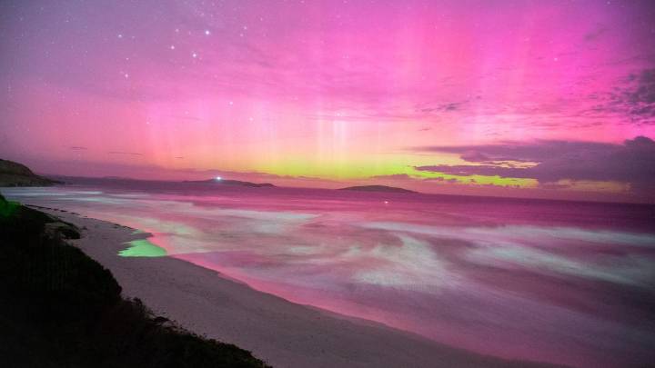 Where to see Aurora Australis in Perth as coronal mass ejection to deliver best light show in years over WA