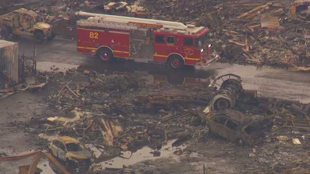 Aerial footage: WLKY NewsChopper's closest view yet of UPS plane crash wreckage