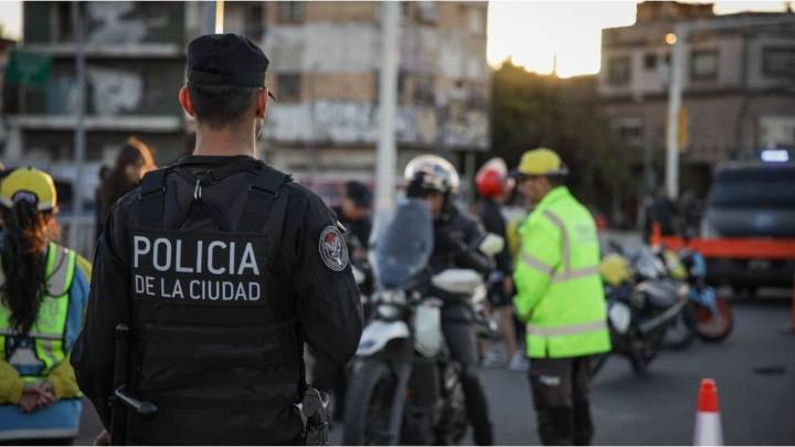 La Ciudad anunció que le quitará la licencia de conducir a quien cometa delitos con motos o autos