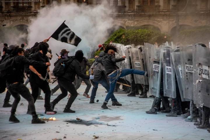 Identifica fiscalía capitalina a líderes del ‘bloque negro’