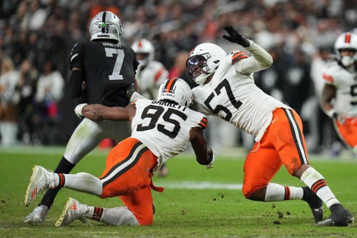 Shedeur Sanders gana su primer inicio en la NFL al imponerse los Browns 24