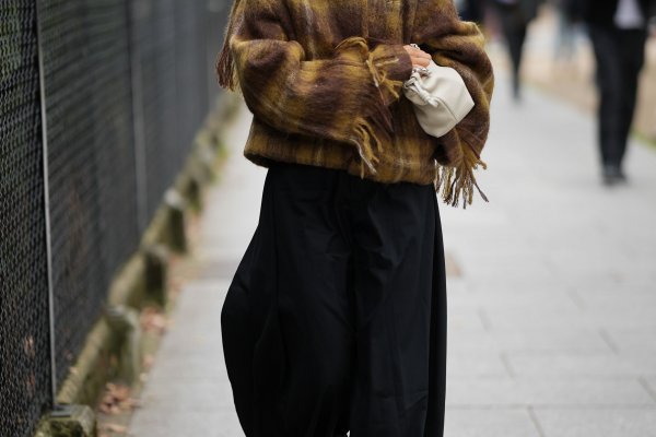 8 abrigos (y chaquetas) de cuadros que son perfectos para elevar cualquier 'look'