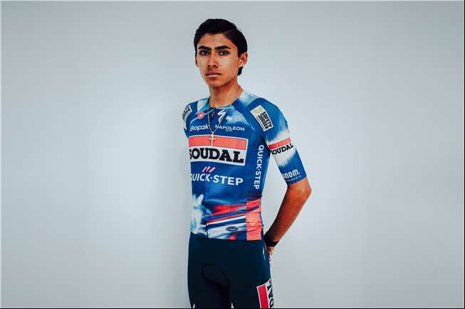 El mexicano Said Cisneros firma con el Soudal Quick-Step Devo para su debut sub