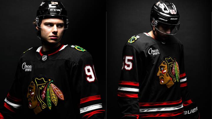 Blackhawks back in black jerseys to commemorate Centennial season