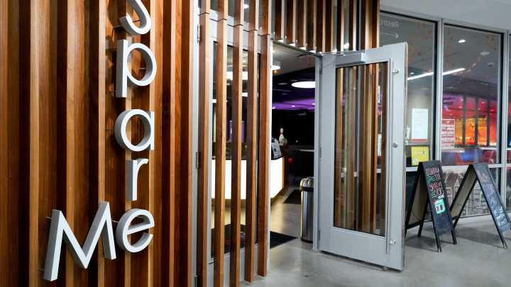 Take a final look at Iowa City's SpareMe as they prepare to close