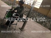 Hombre ebrio causa alarma en centro comercial de Monclova