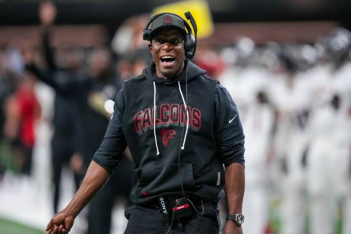 Deadspin | Raheem Morris praises Kirk Cousins, team effort in Falcons' first win in 6 weeks