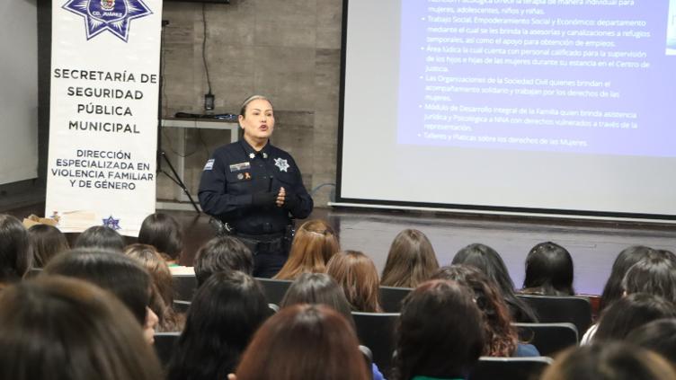 Llevó SSPM plática “Mujer Segura” a estudiantes del Conalep 1
