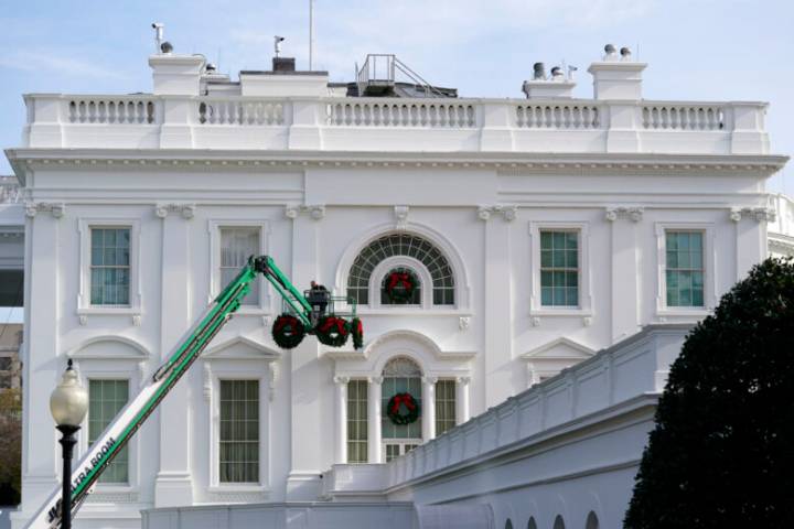 White House to reopen for public tours with ‘updated route’ next month