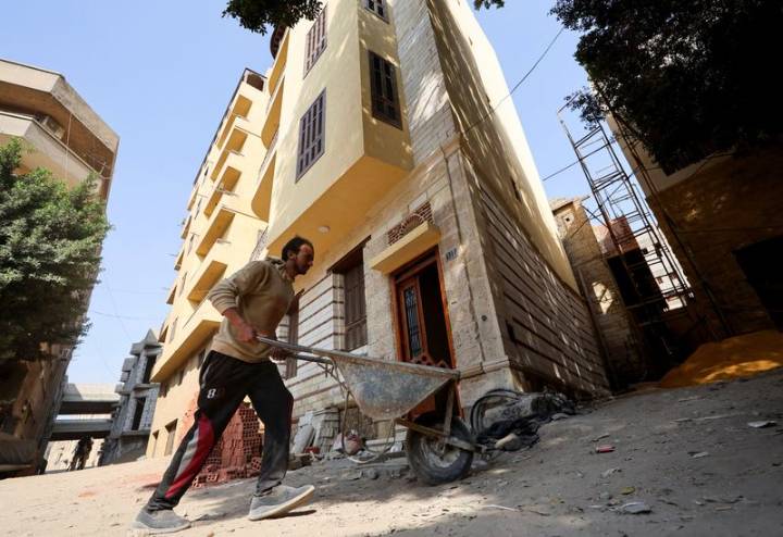 Restorers dismantle and reconstruct a historic Cairo neighbourhood