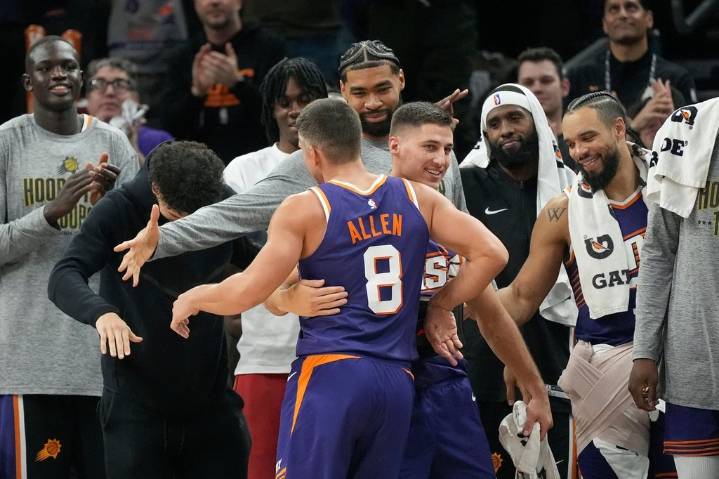 Grayson Allen makes Suns-record 10 3-pointers, scores 42 points in 121-98 victory over Pelicans – Winnipeg Free Press