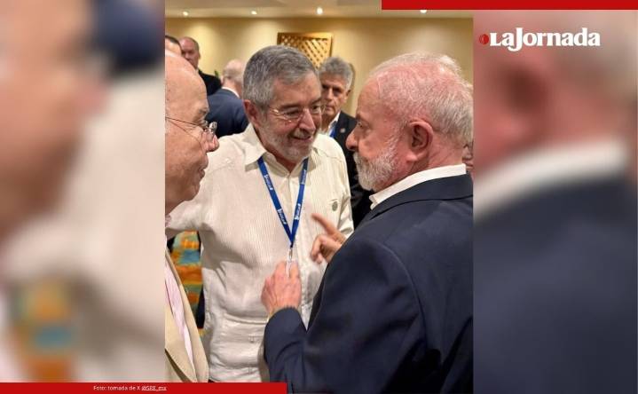 Canciller De la Fuente dialoga con Lula da Silva en la cumbre Celac