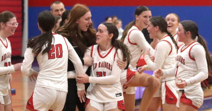 ‘Perfect’ defense, Aubrina Adamik’s hot shooting lift Huntley to tight win over Hononegah