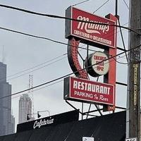 When SNAP pauses, Manny’s Deli delivers: Free meals at a Chicago icon