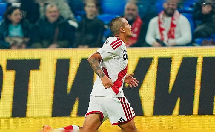 Perú rescata un agónico empate en Rusia: el equipo de Barreto igualó 1-1 gracias a un golazo de Alex Valera