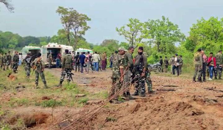 Is Maoist Central Committee member Hidma one among 6 killed in Andhra Pradesh?