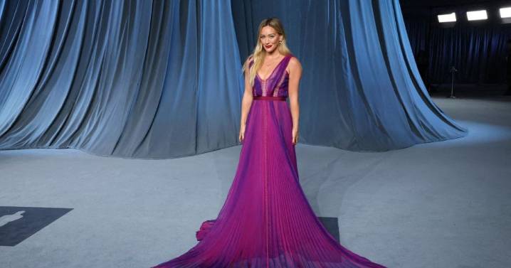 Hilary Duff estrena Mature, sencillo con el que regresa a la música