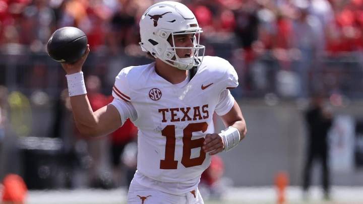 Texas vs. Georgia odds, line, picks: Week 12 picks from 10,000 simulations