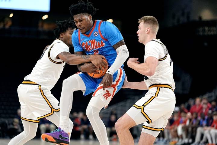 Deadspin | Ole Miss, striving for first Power 4 win, tries for it vs. Utah